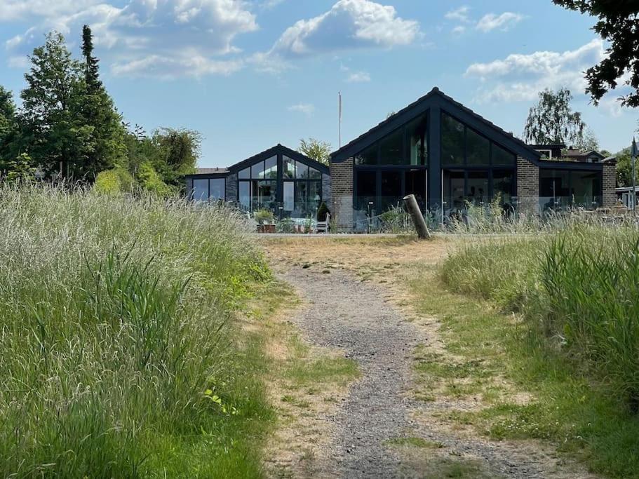 Luksus Hus I 1St Raekke, All-Incl Top Komfort Med Spa Og Skov Stroby Exterior photo